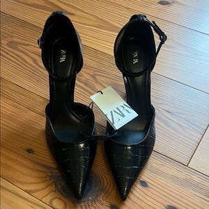 Zara Black Croc-Patterned Heels